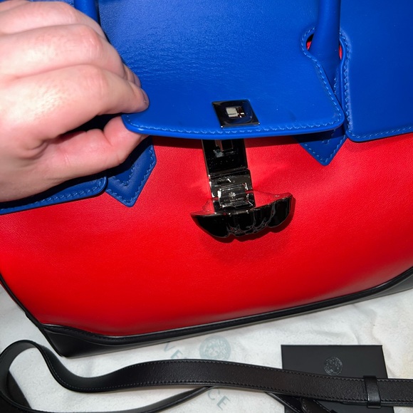 Versace Palazzo Empire Bag 2017. - Picture 10 of 15